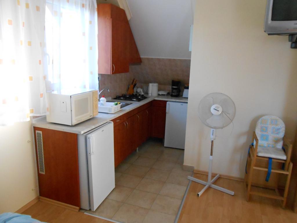 Kustanygyongye Vendeghaz Kehidakustany Apartment Bagian luar foto